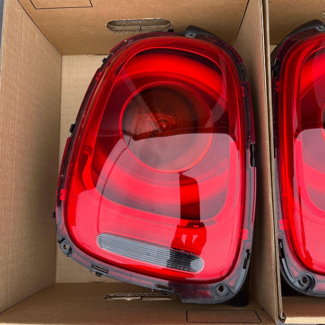 美品　bmwMINIクーパー f56 jcw前期ledテールランプ
