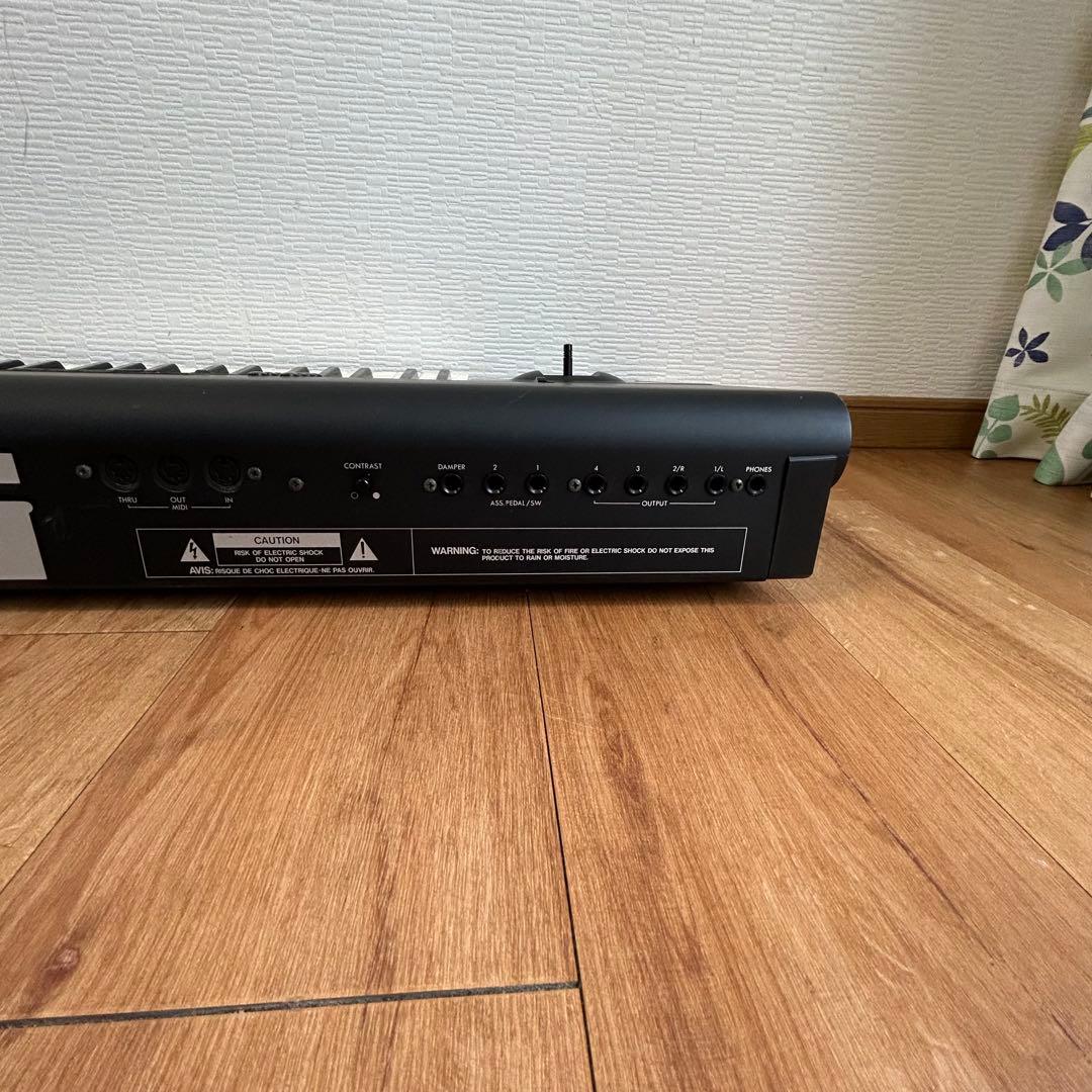 KORG M1 シンセサイザー