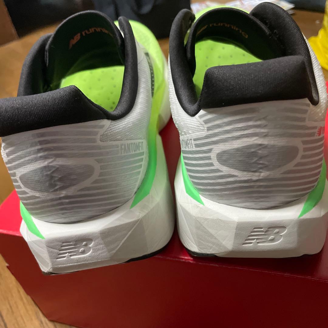 New Balance FuelCell v5 ランニングシューズ27.5センチ