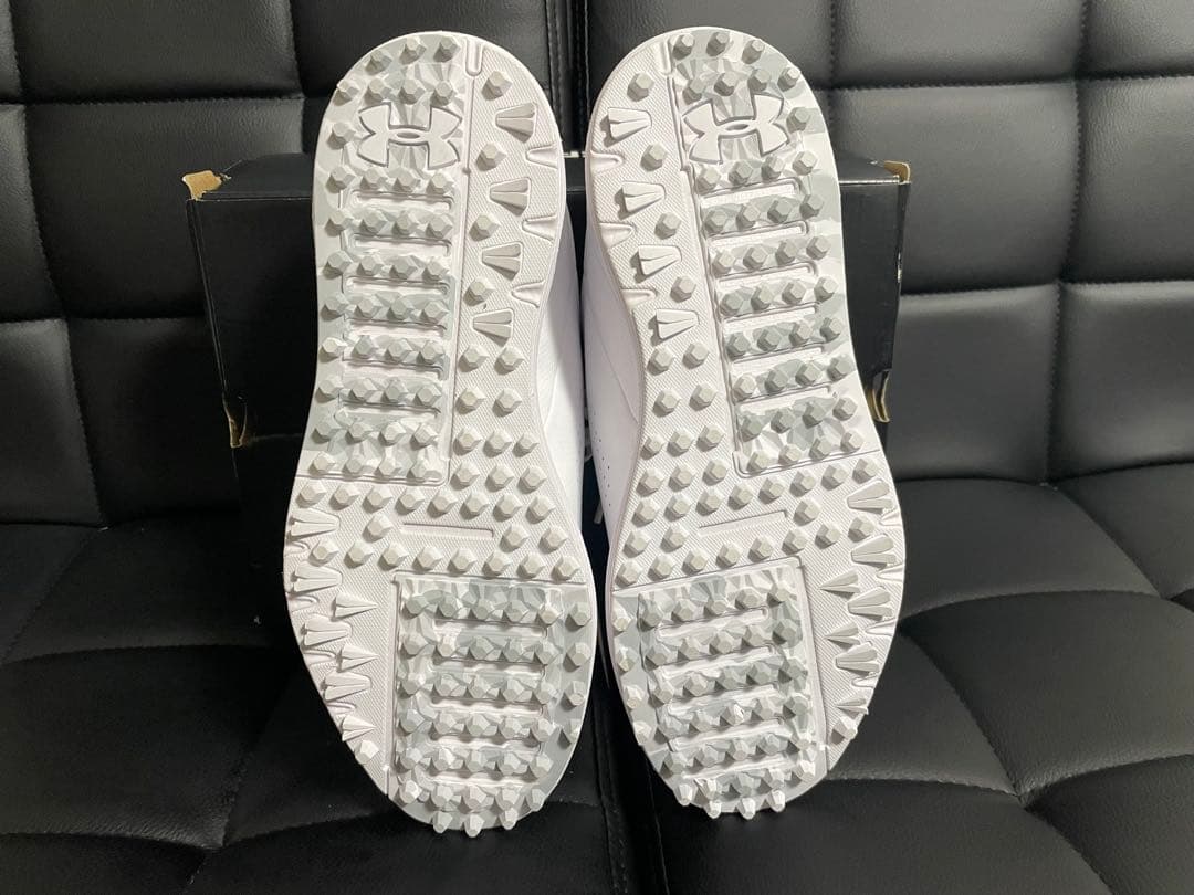 新品！Under Armour ゴルフシューズ 24センチ