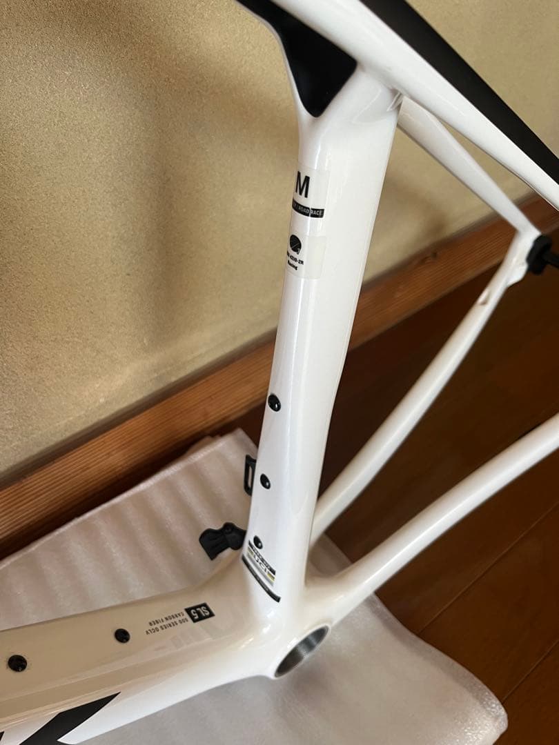 【美品】TREK トレック Madone マドンSL5 Gen8 フレームセット