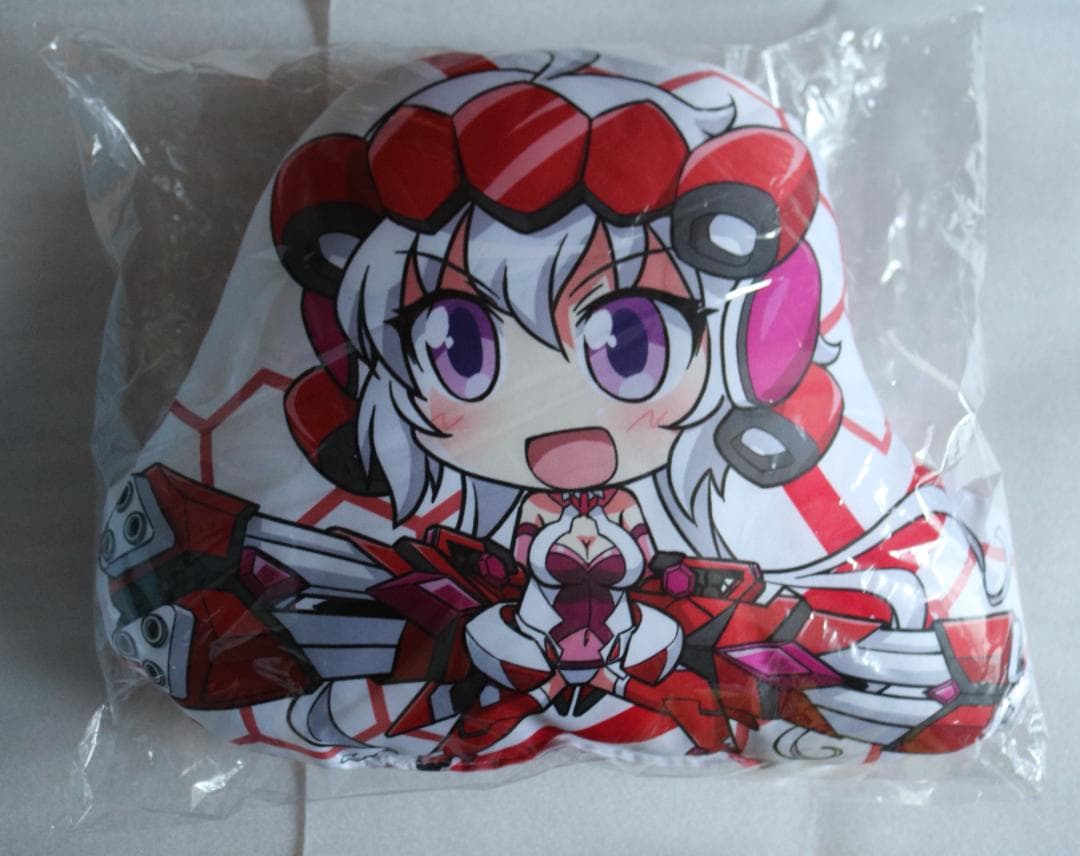 ⭕️戦姫絶唱シンフォギア⭕️　雪音クリス ダイカットクッション