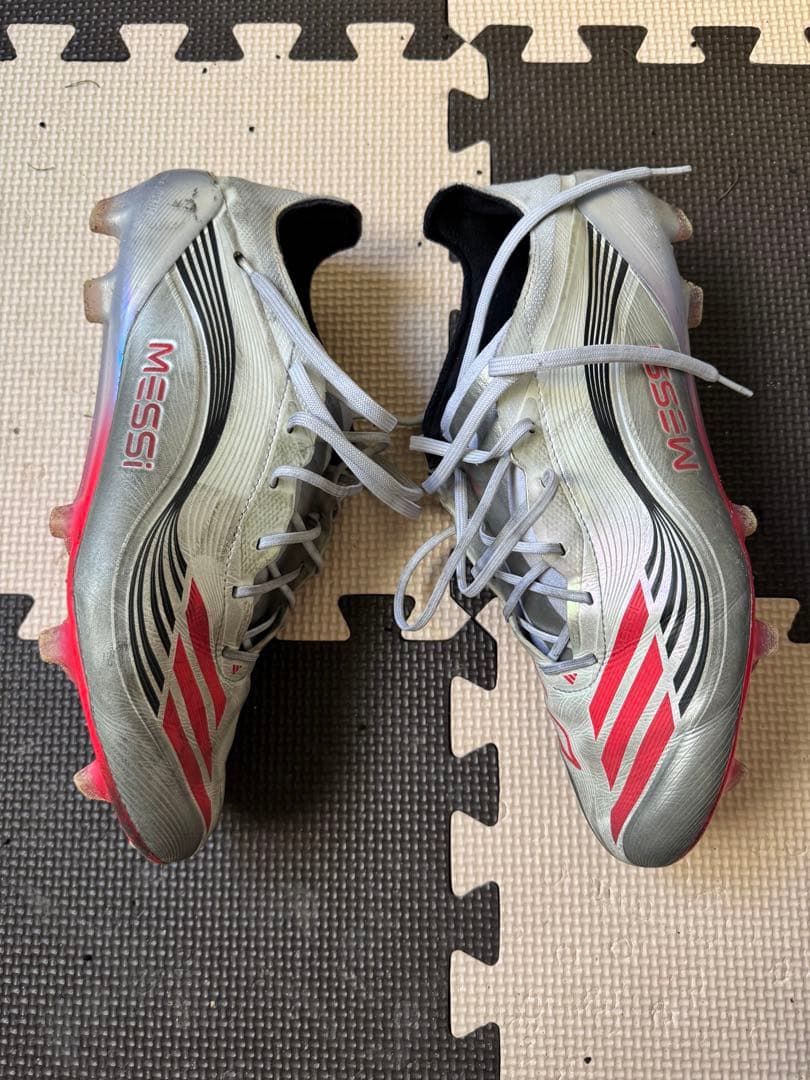 adidas F50 サッカーシューズ スパイク シルバーレッド