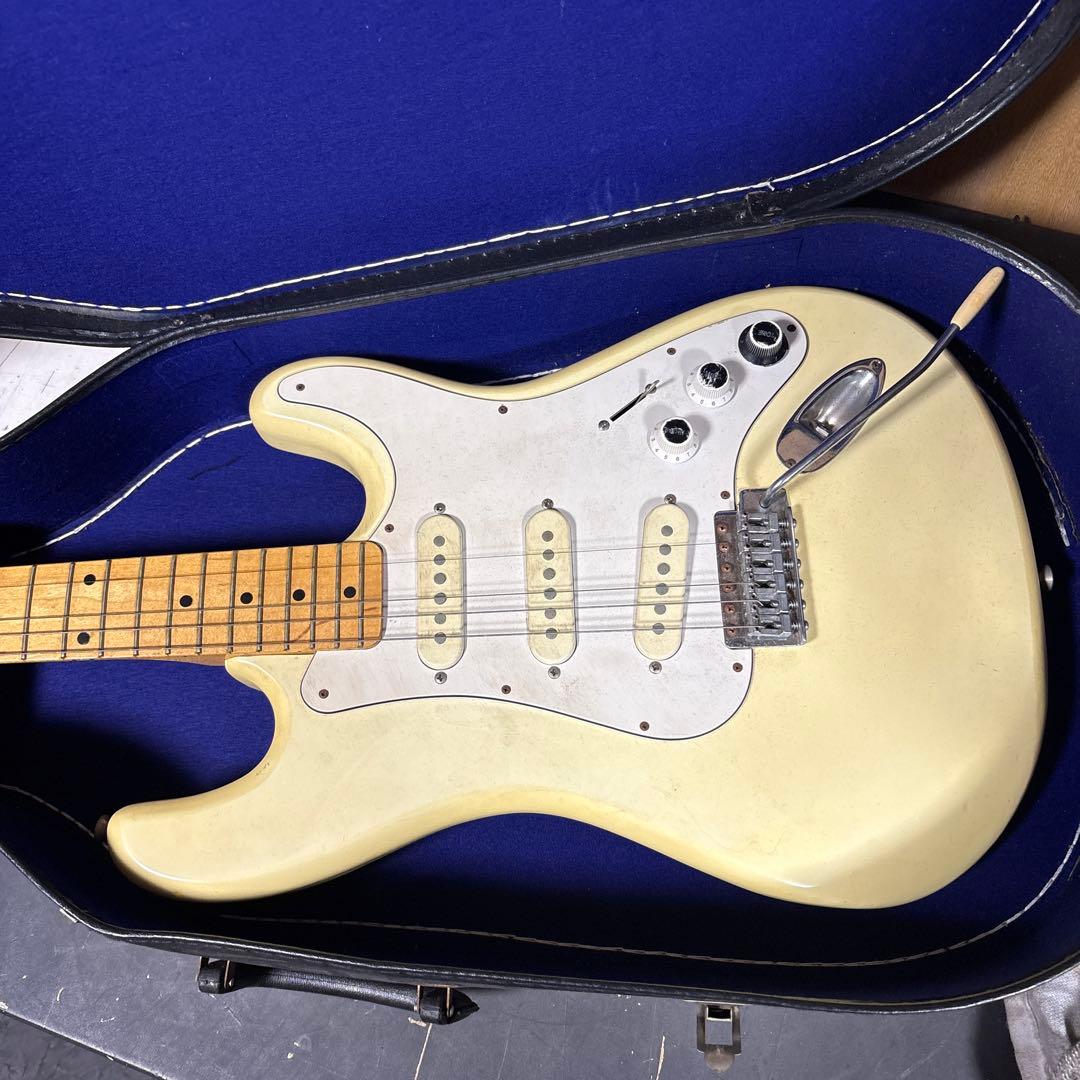 サ*ド様 エレキギター　gibson?