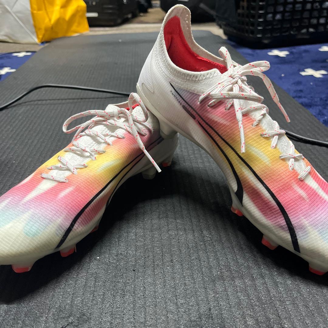 サッカーシューズ スパイク プーマ　ウルトラアルティメット