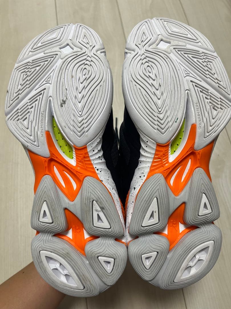 Mizuno Wave Lightning 8 バレーボールシューズ