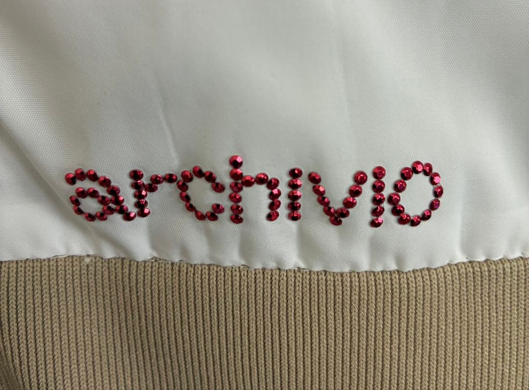 ARCHIVIO アルチビオ 中綿ベスト 白×ベージュ 蓄熱裏地