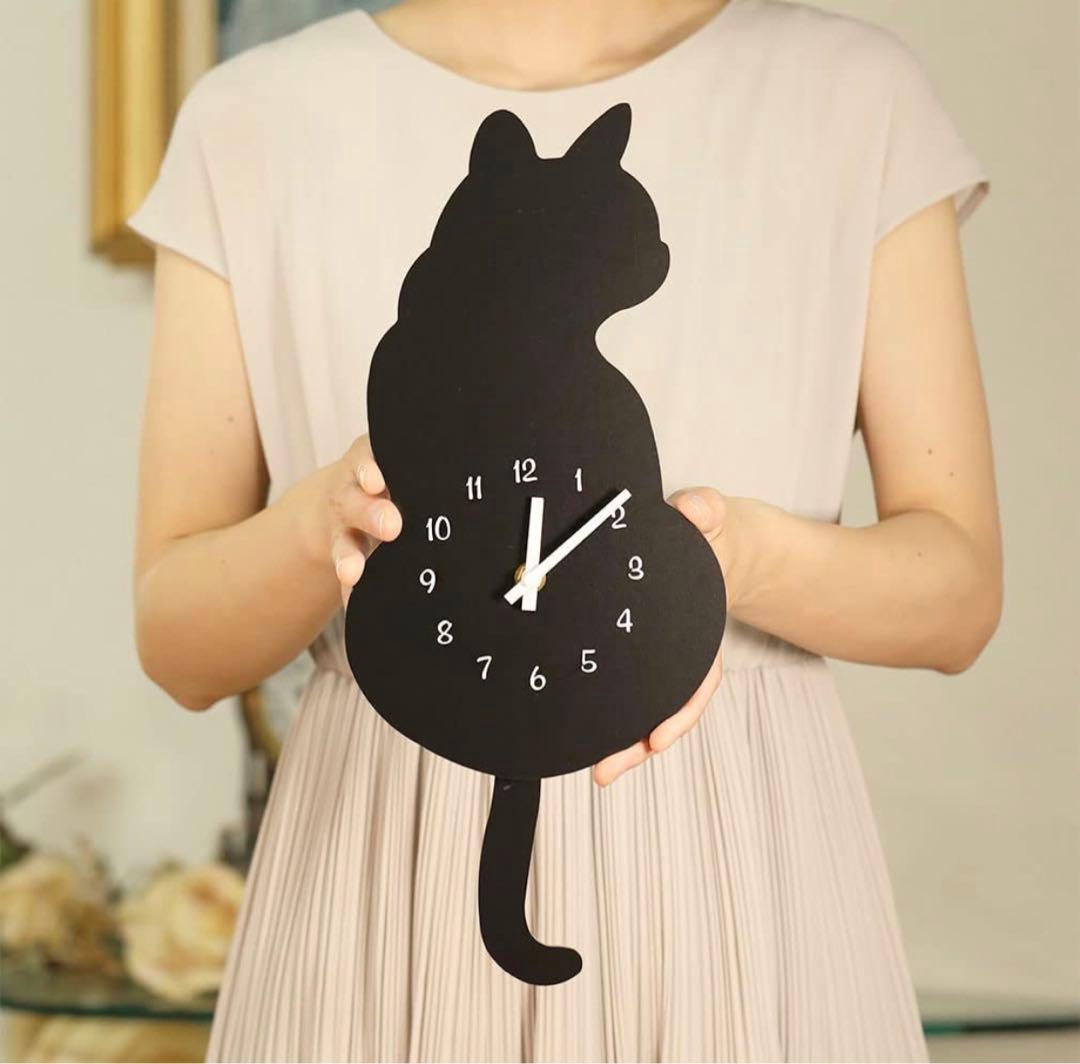 猫の掛け時計 しっぽが揺れる 壁掛け 振り子 時計 黒猫　猫好き プレゼント