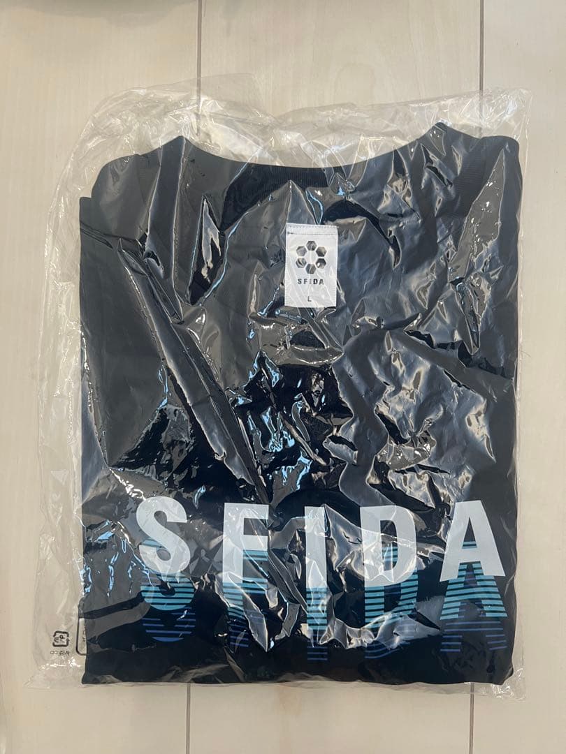 【美品】SFIDAサッカースパイク 27.5cm白　【練習着ソックス付き】