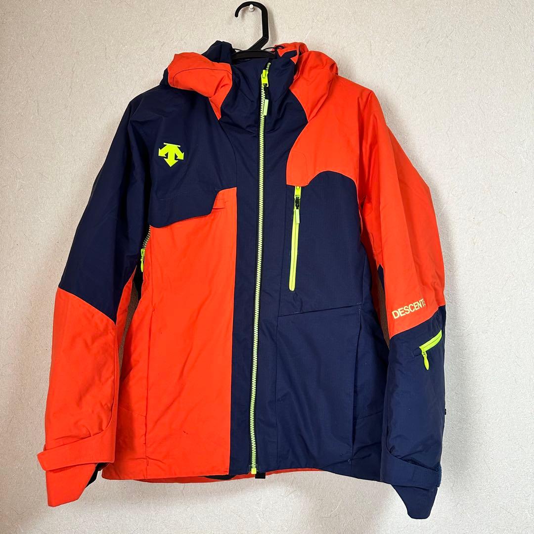 美品DESCENTE 高機能上Sサイズ下Mサイズ