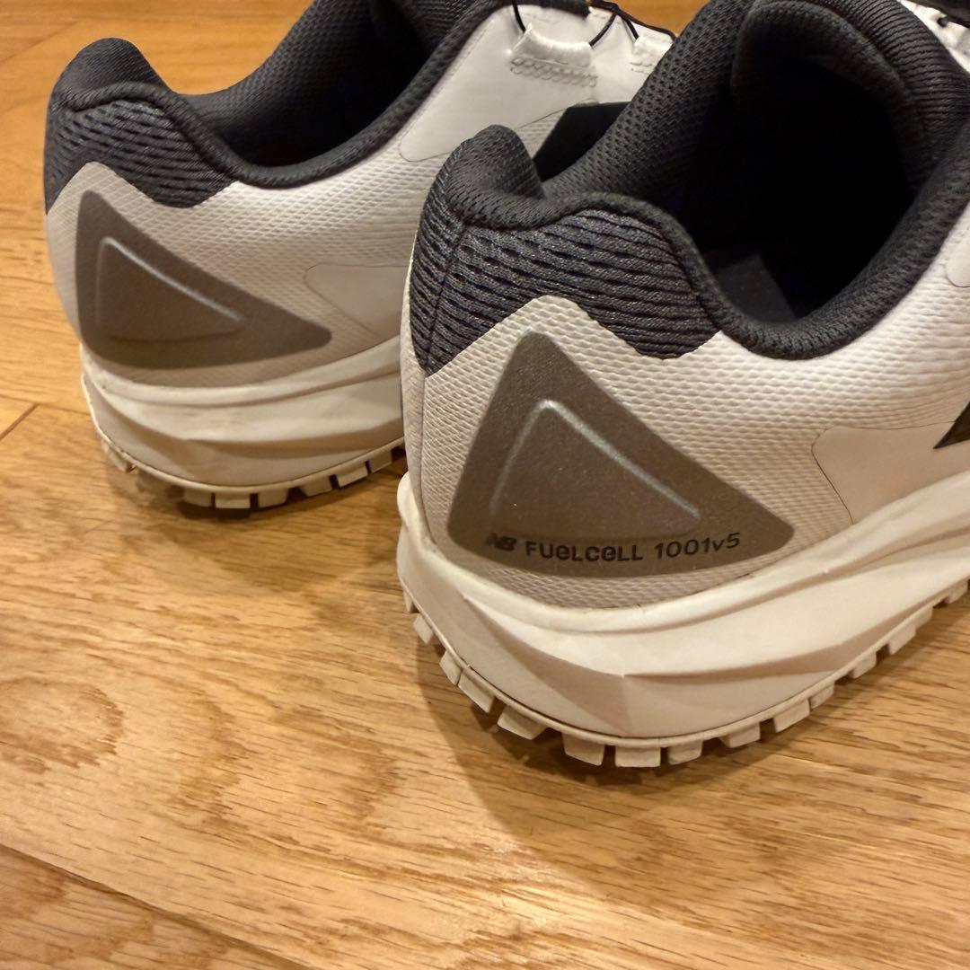 new balance FuelCell 1001 V5 スパイクレス