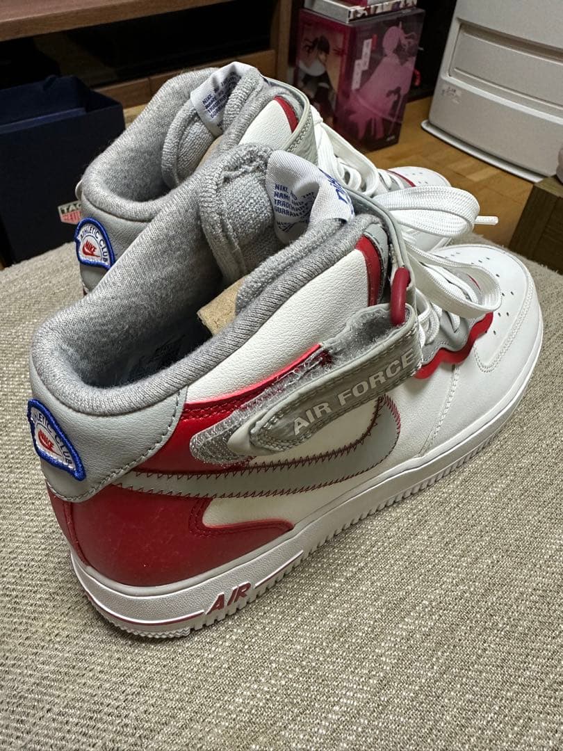 Nike Air Force 1 ハイカットシューズ ホワイト/レッド
