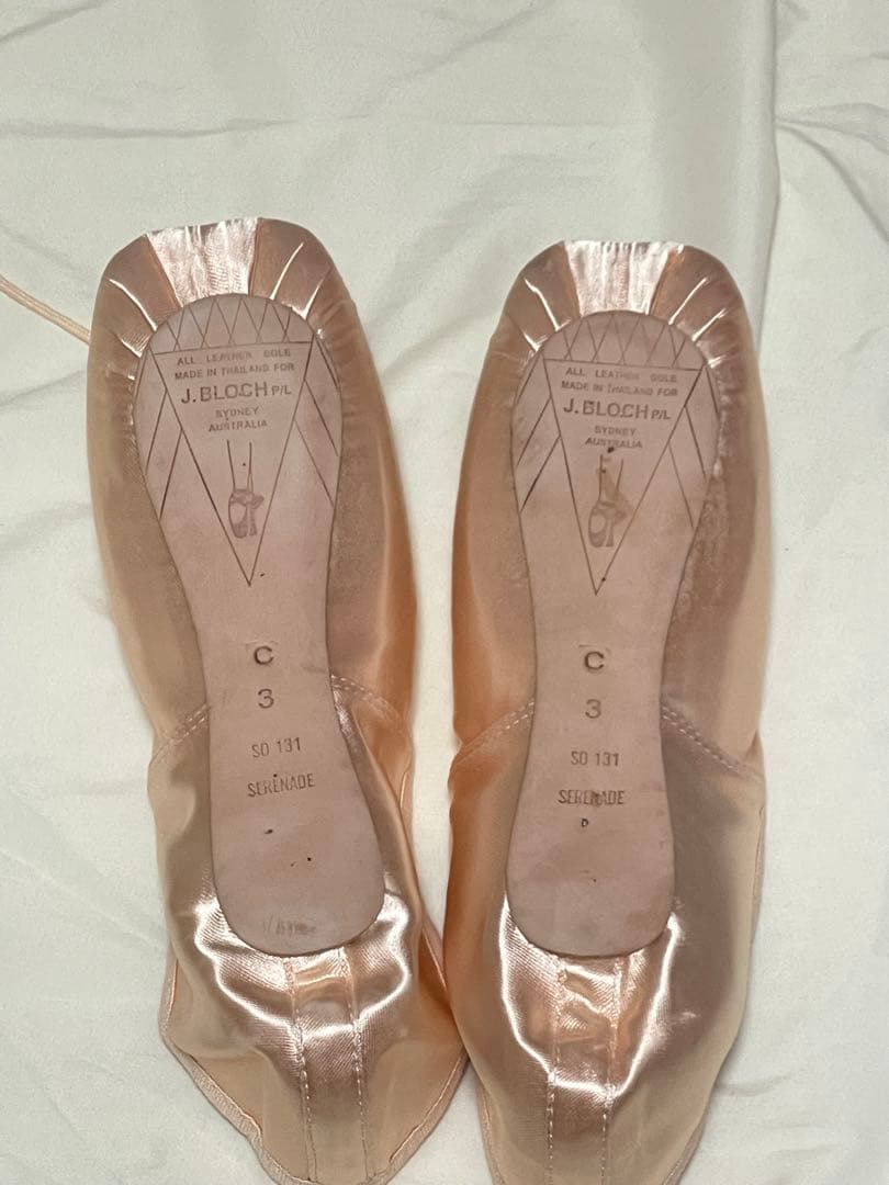 新品袋付き　BLOCH 〈serenade〉3cセレナーデポワントトゥシューズ