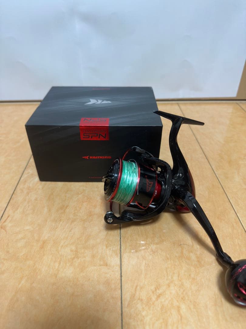 美品　KastKing Sharky III 5000 ゴメクサス　カストキング