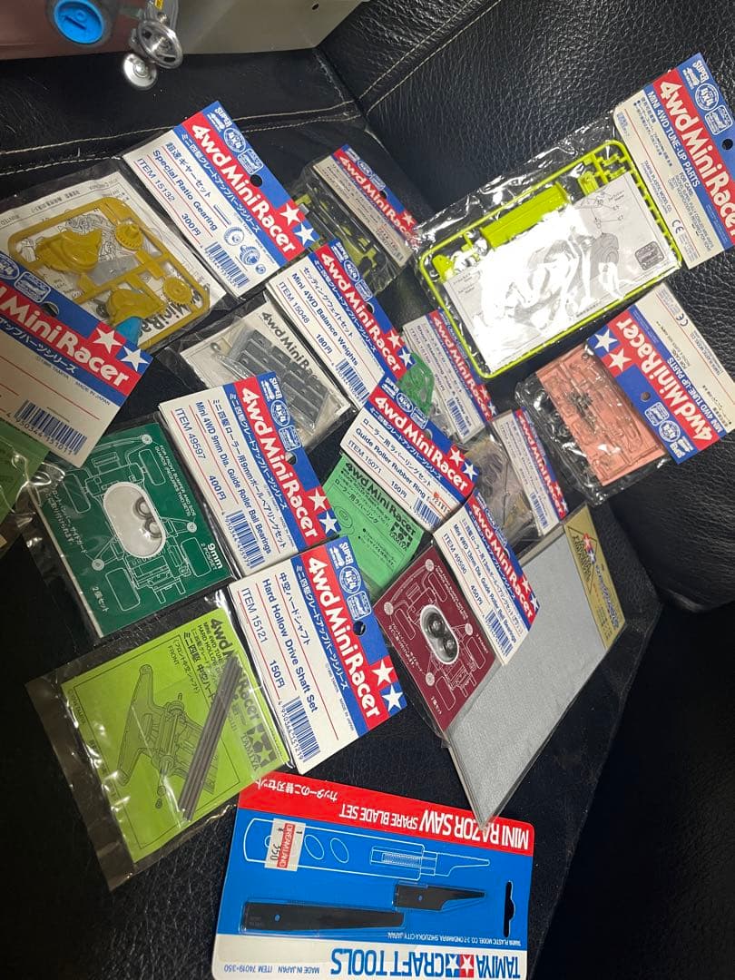 ミニ四駆 本体 パーツセット 当時物 レア 未使用パーツ多数有