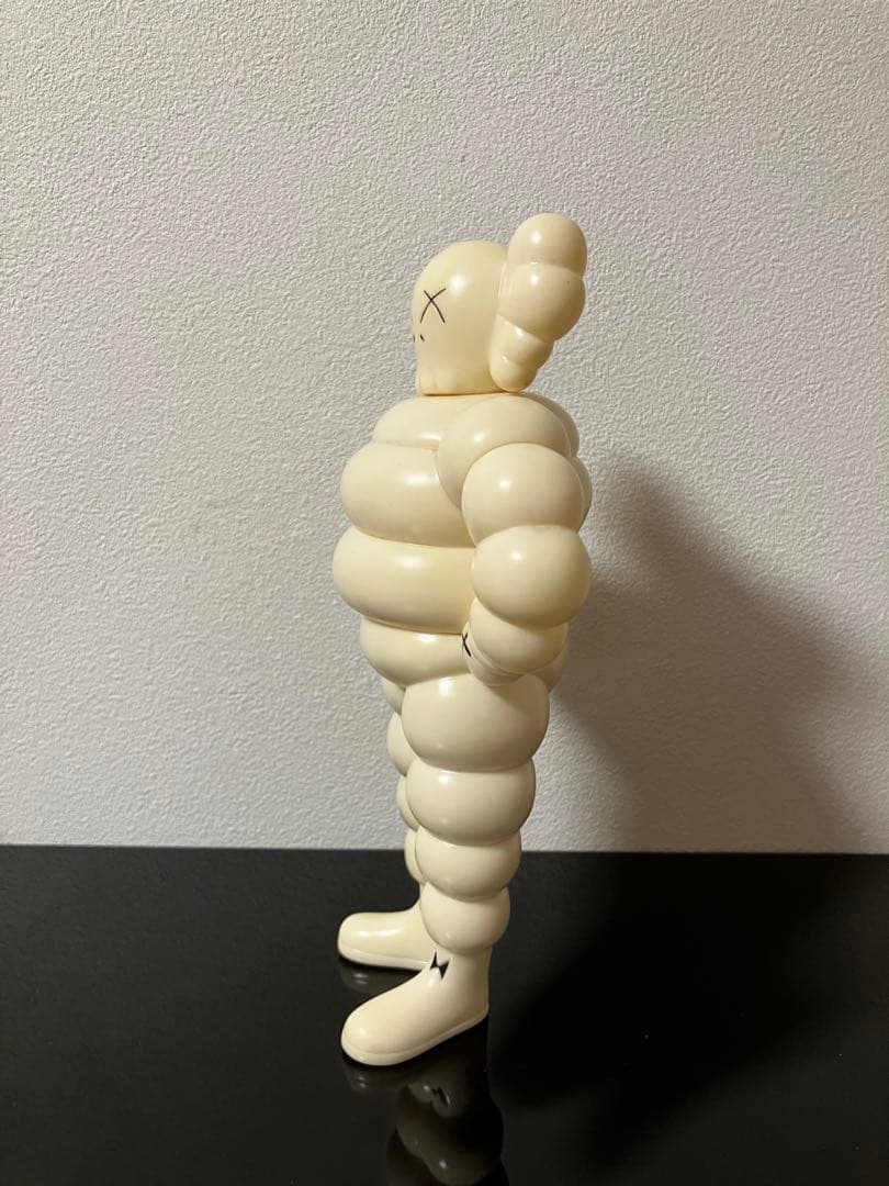 Kaws カウズ　CHUM ミシュランマン
