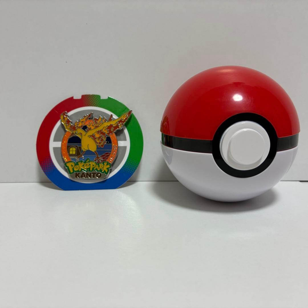 m*i様 ポケモン　ピンズ　モンスターボール　ポケパーク　ファイヤー　コンパン