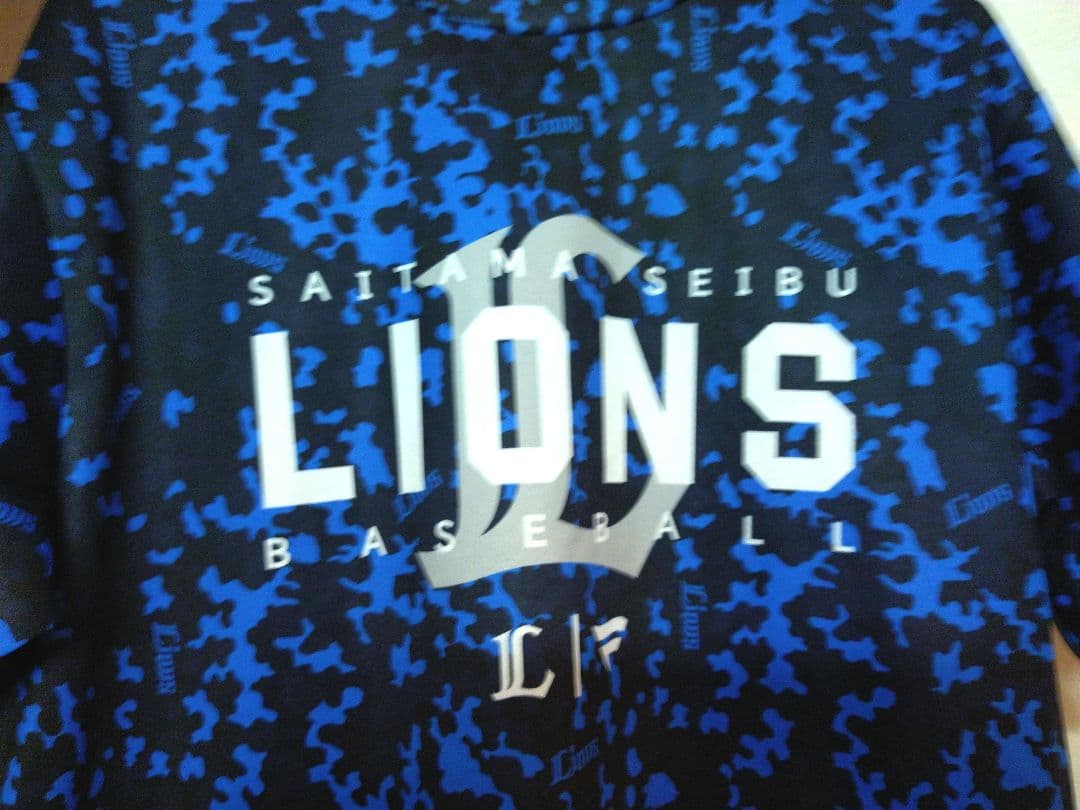 西武ライオンズ Tシャツ　Lサイズ