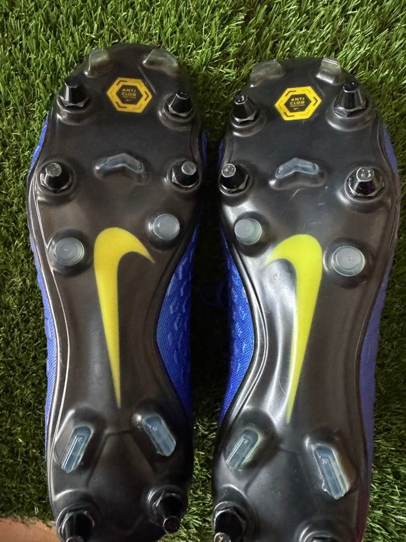 サッカースパイク　ハイパーヴェノム　ナイキ　NIKE 取替式　26.5 SG