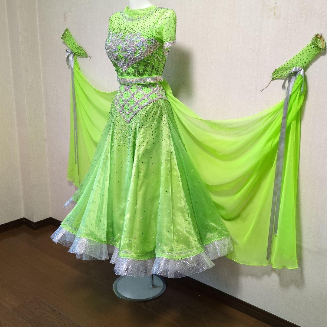タカダンス　社交ダンスドレス 　ライトグリーン 美品