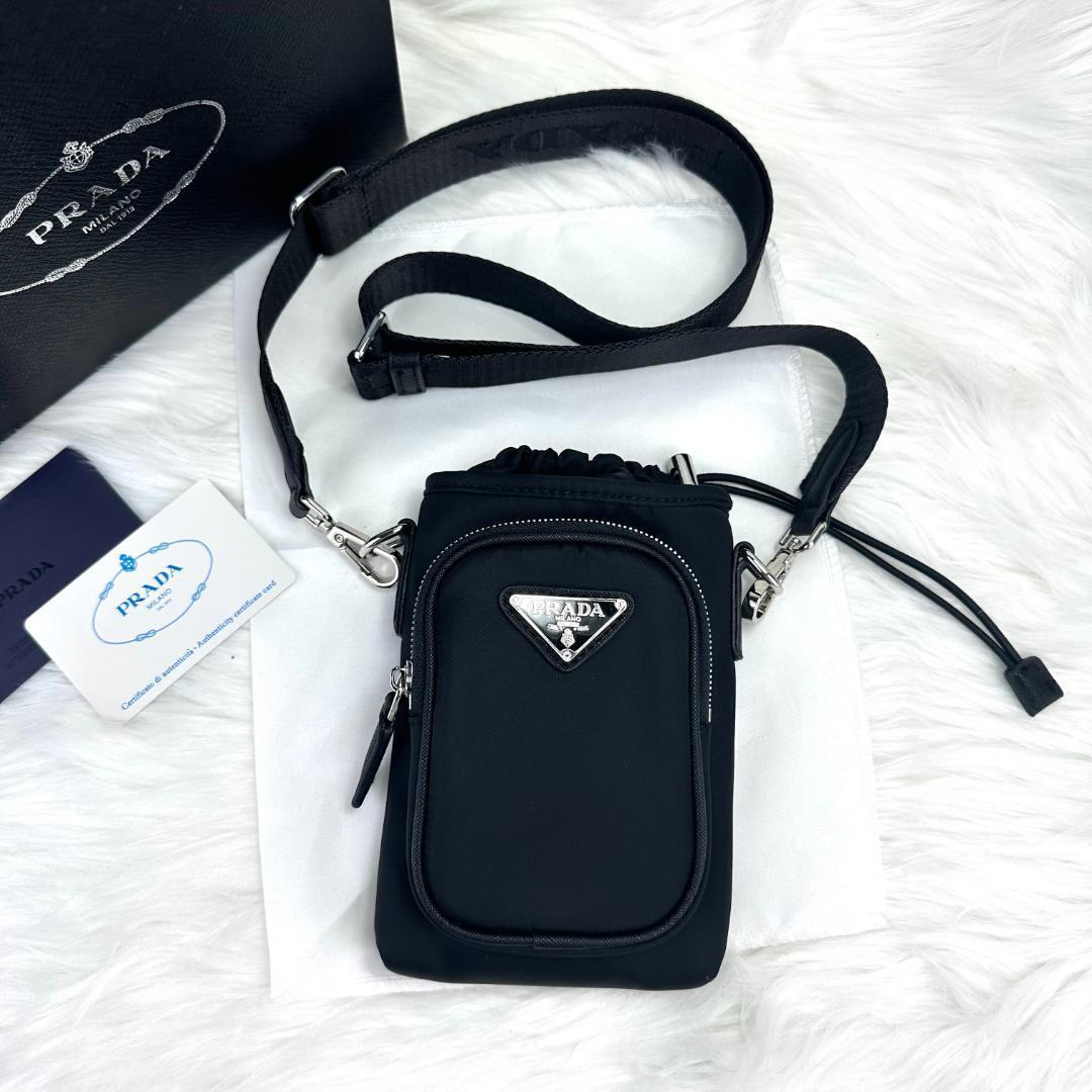 PRADA ノベルティナイロン ポーチ ショルダーバッグ ブラック