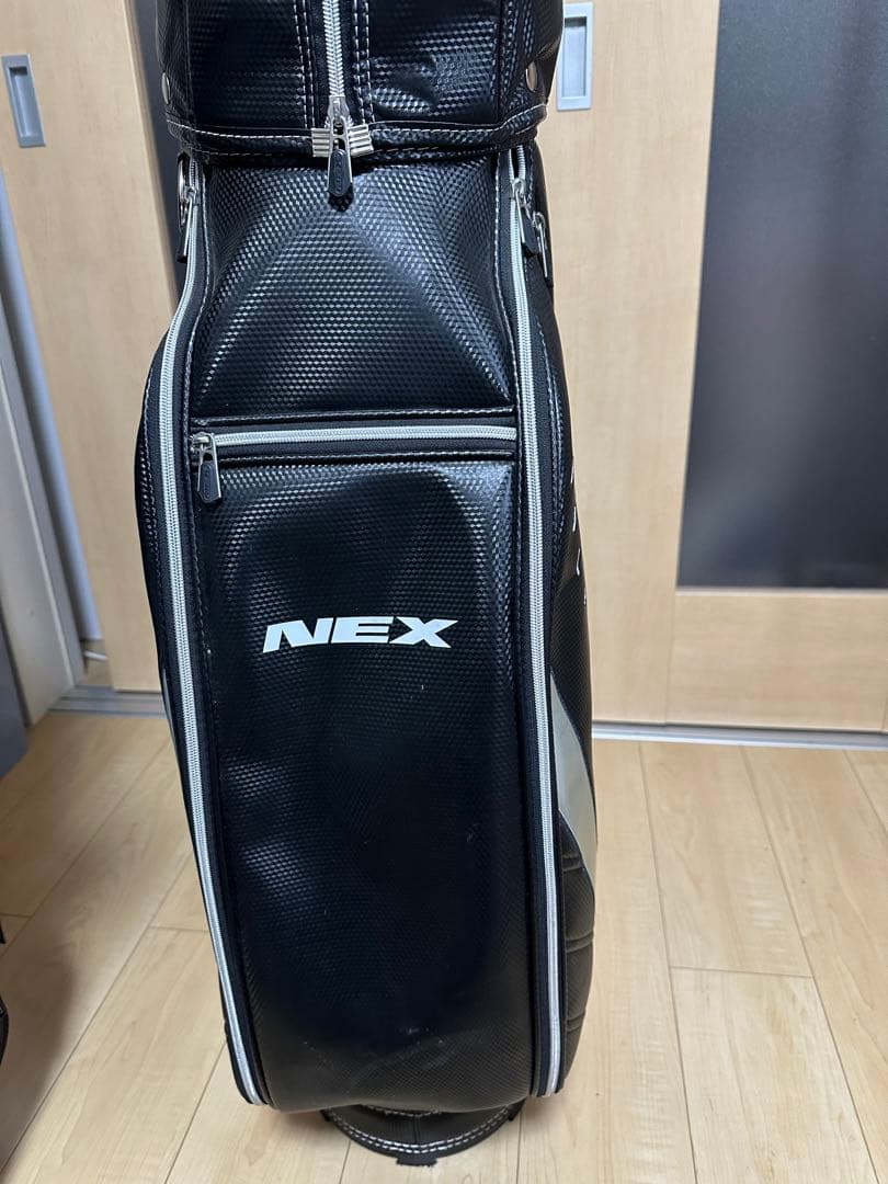 NEX ゴルフバッグ 合成皮革 黒/銀　中古