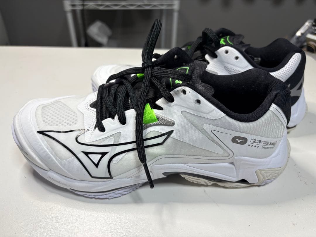 Mizuno バレーボールシューズ ホワイト/ブラック/グリーン