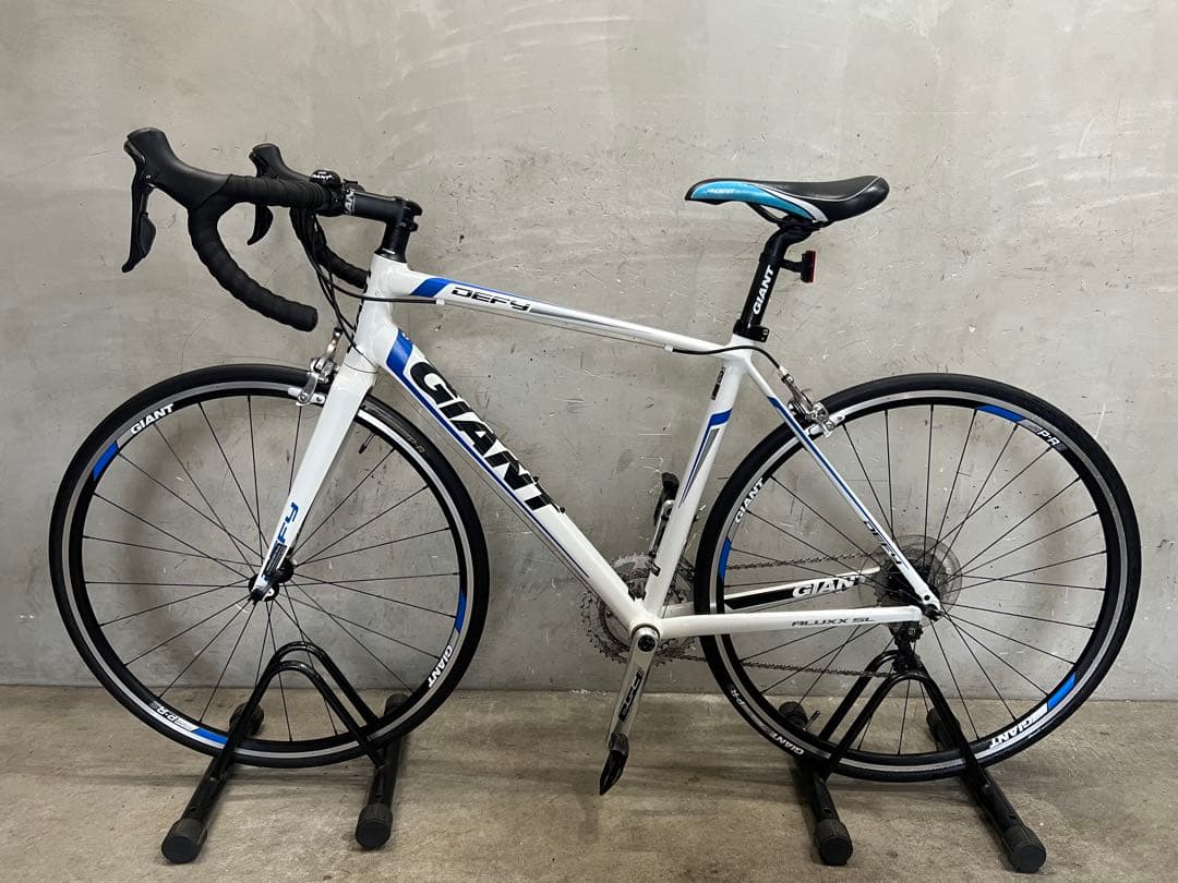 ロードバイク　GIANT DEFY 0 ジャイアント　DEFY 0