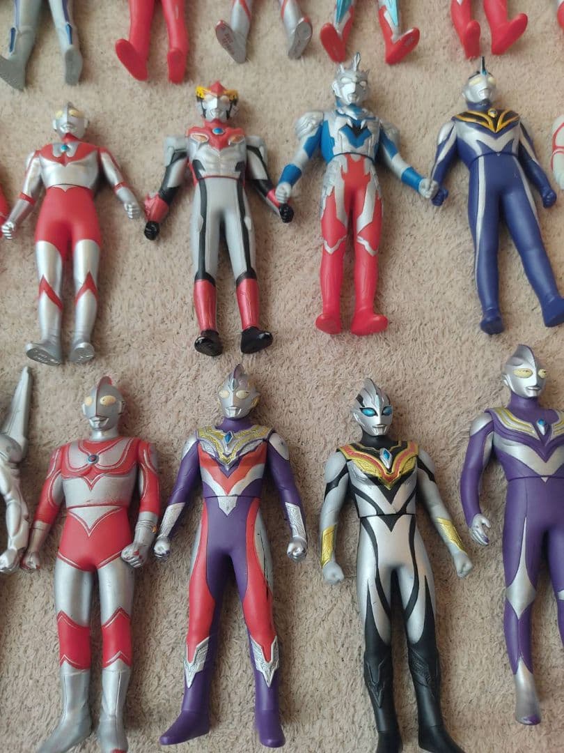 ウルトラマン ソフビ フィギュア 大量 まとめ売り 怪獣 宇宙人