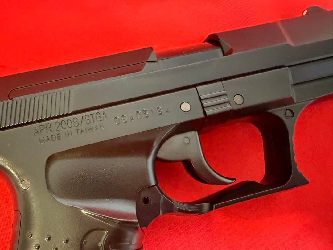 SIIS ★☆ エスツーエス エアコッキングガン P99 BK トイガン