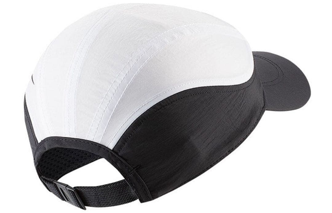 希少　新品未使用Nike ランニングキャップ