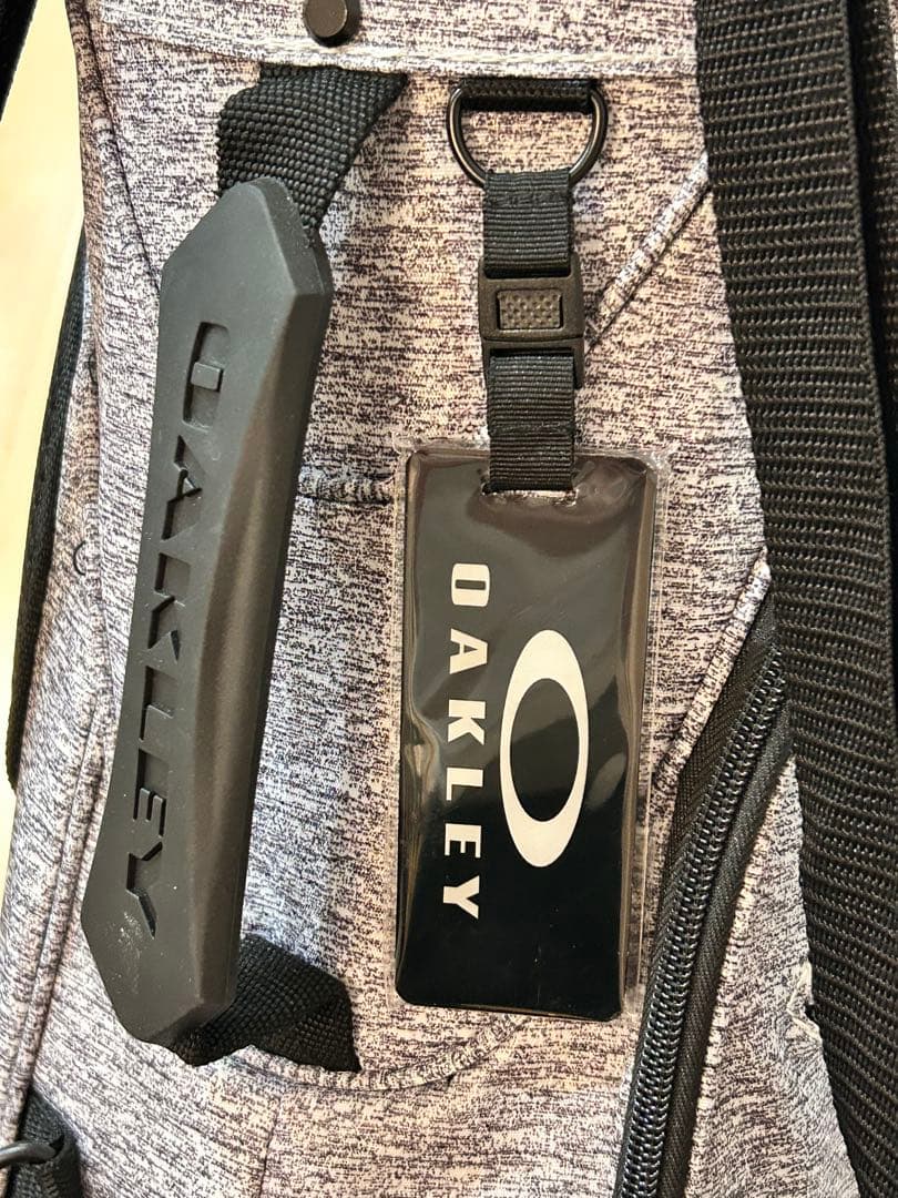 OAKLEY スタンド付きキャディバッグ グレー