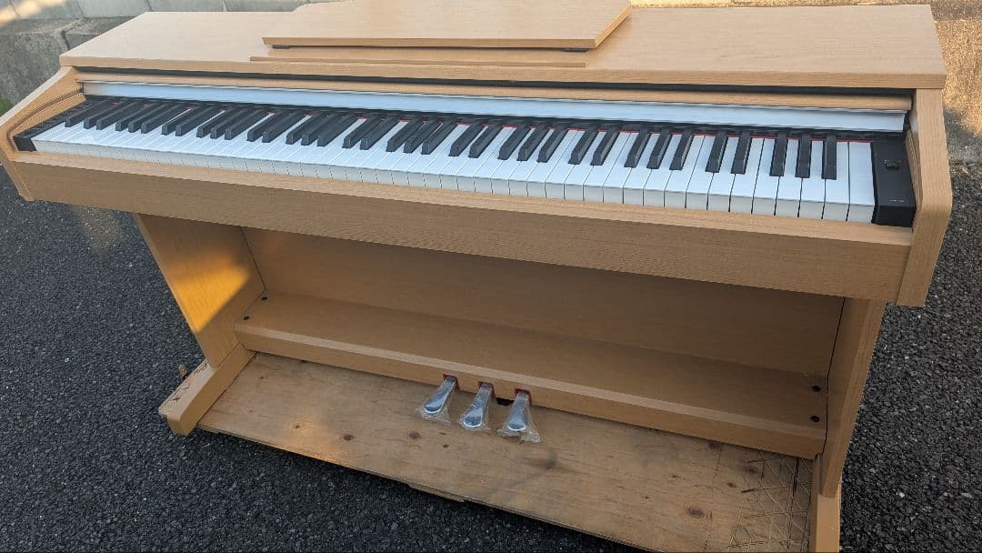 送料込み YAMAHA 電子ピアノ ARIUS YDP-140 09年製 美品