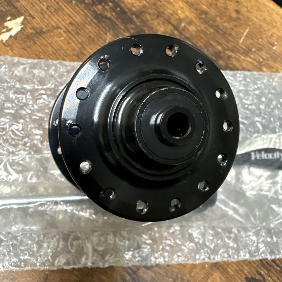 パーツ VELOCITY Race Disc Front Hub Black