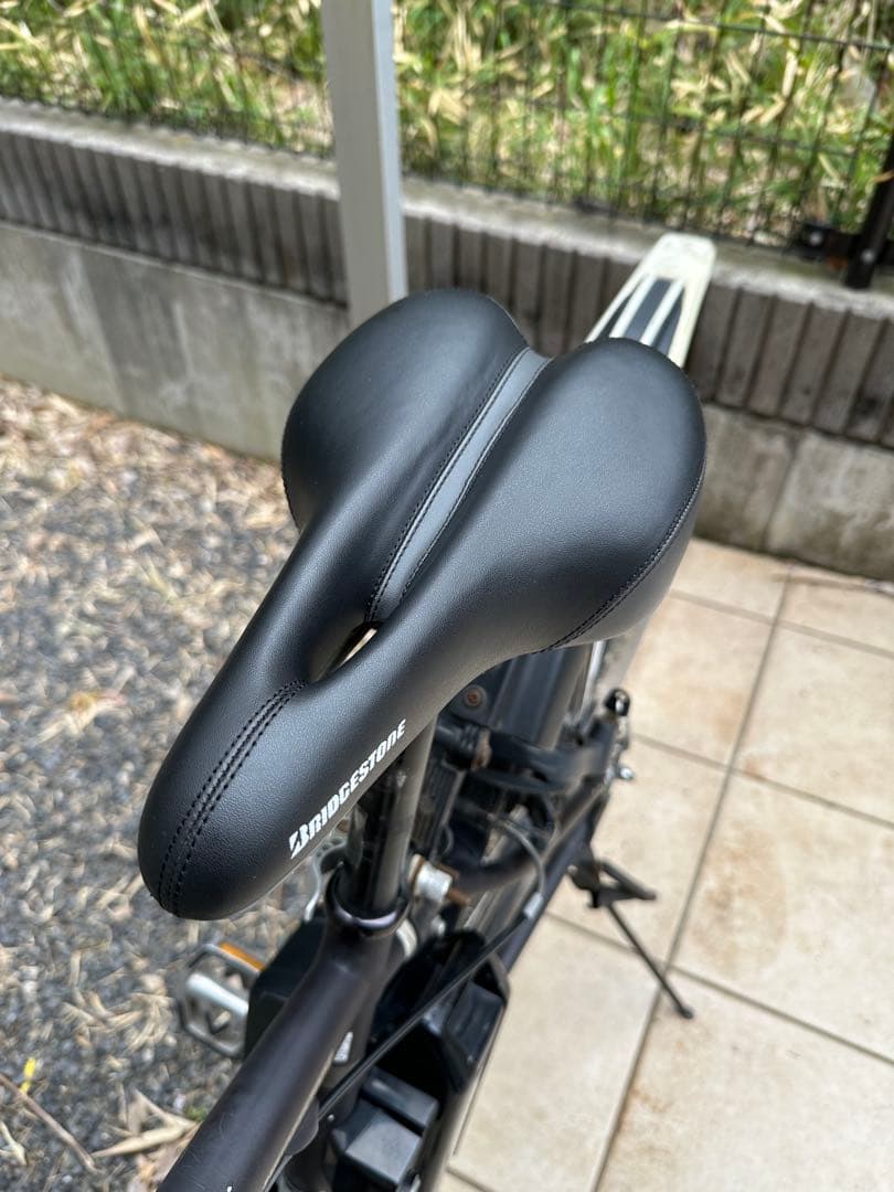 リアルストリーム　１５.４Ah(８速) 電動自転車　クロスバイク