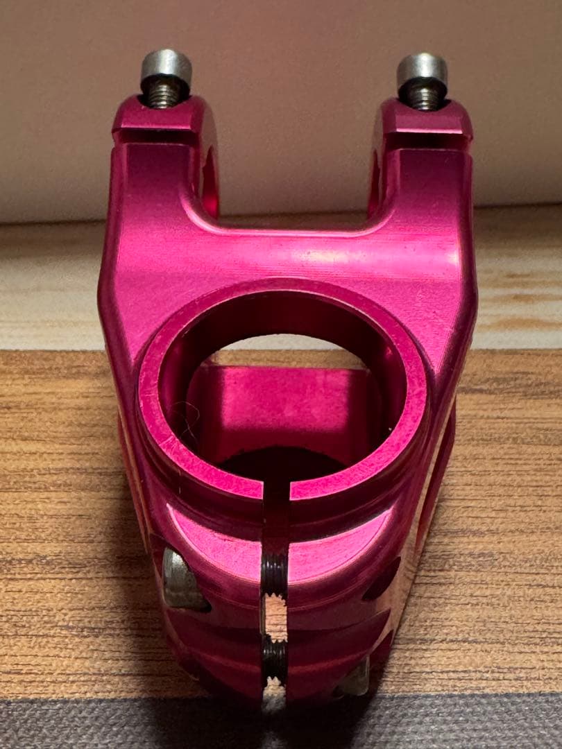 BURGTEC ステム toxic Barbie 42.5