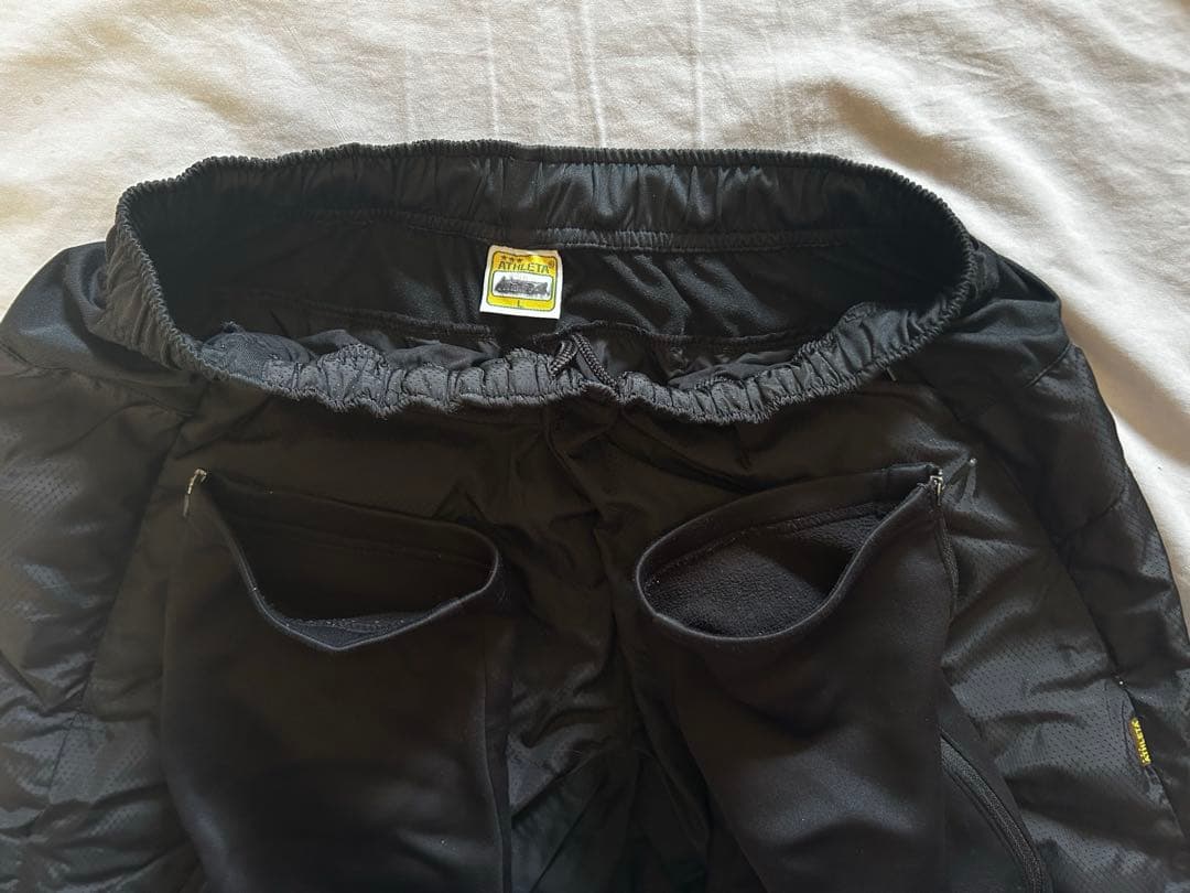 ATHLETA中綿ウォームウェア上下セット 黒 サイズＬ