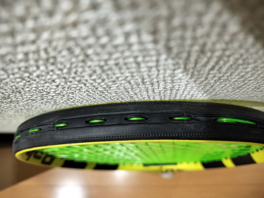Babolat Pure Aero ピュアアエロ　テニスラケット