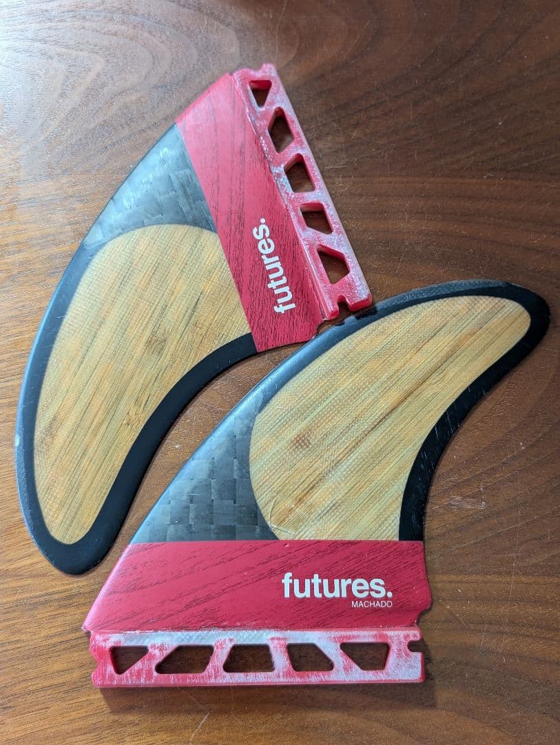 Futures ロブマチャド 2+1 フィンセット（ケース付き）