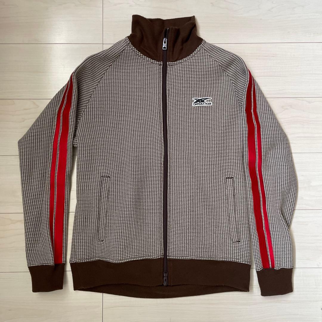 オニツカタイガー TRACK TOP / TRACK PANTS Mですが大きめ
