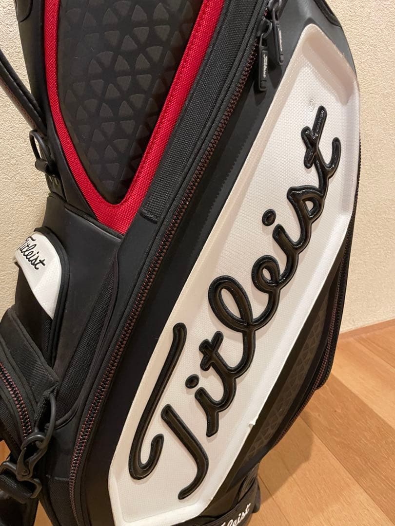 Titleist ゴルフキャディバッグ 黒/白/赤 プロツアーモデル