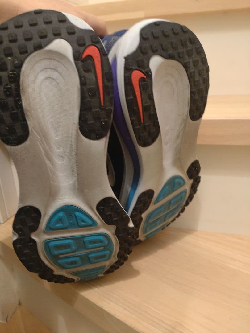 Nike Zoom Vomero ネイビー/パープル