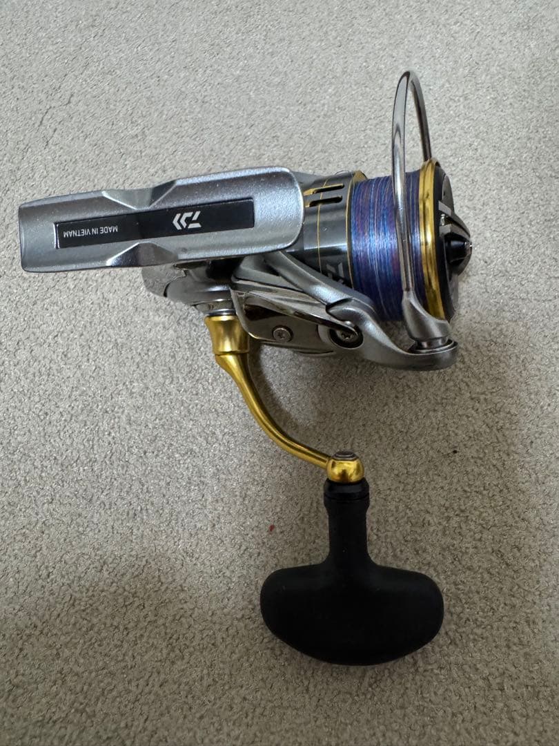 Daiwa FREAMS LT 4000D-C スピニングリール