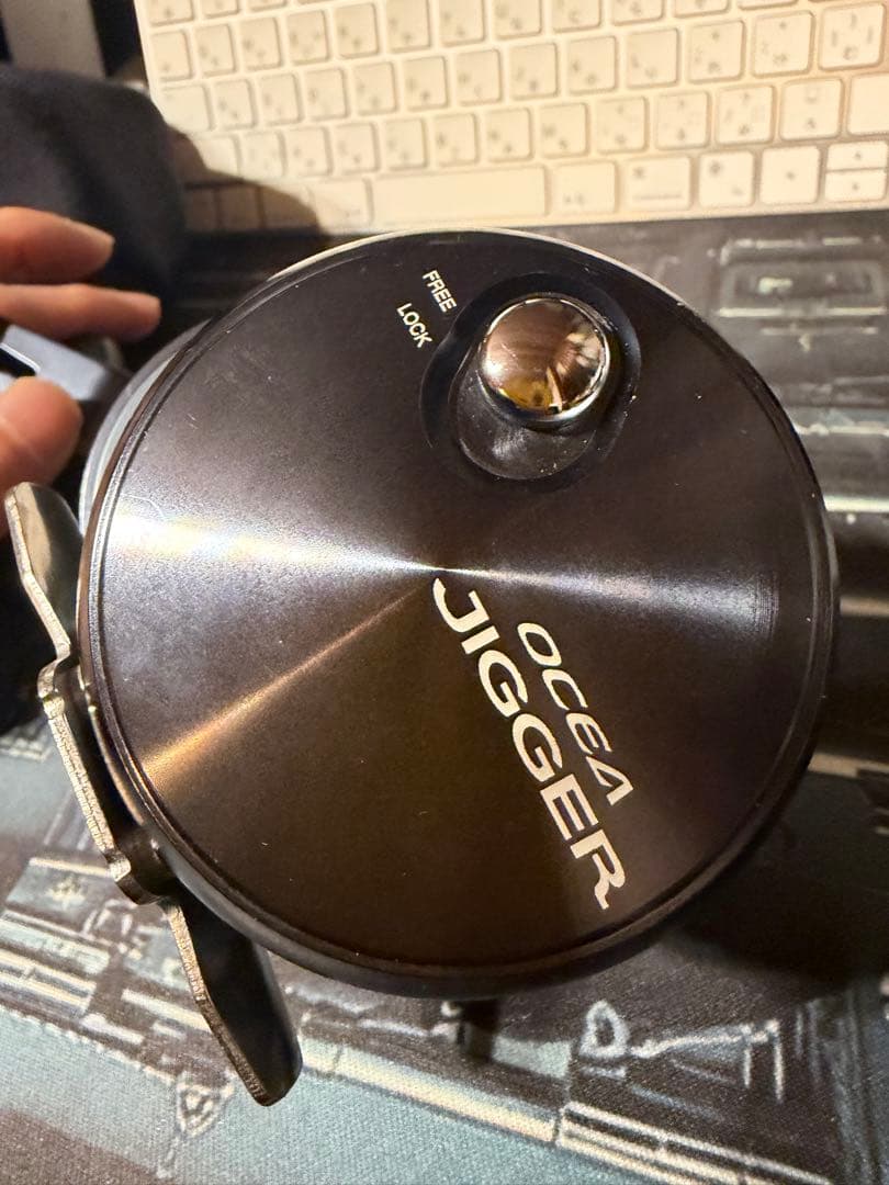 美品　シマノ 19 オシアジガー Fカスタム 2000NRHG（PE6号付）