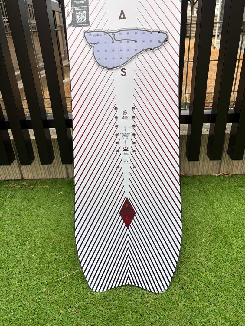 24/25 Jones stratos 146cm women’s