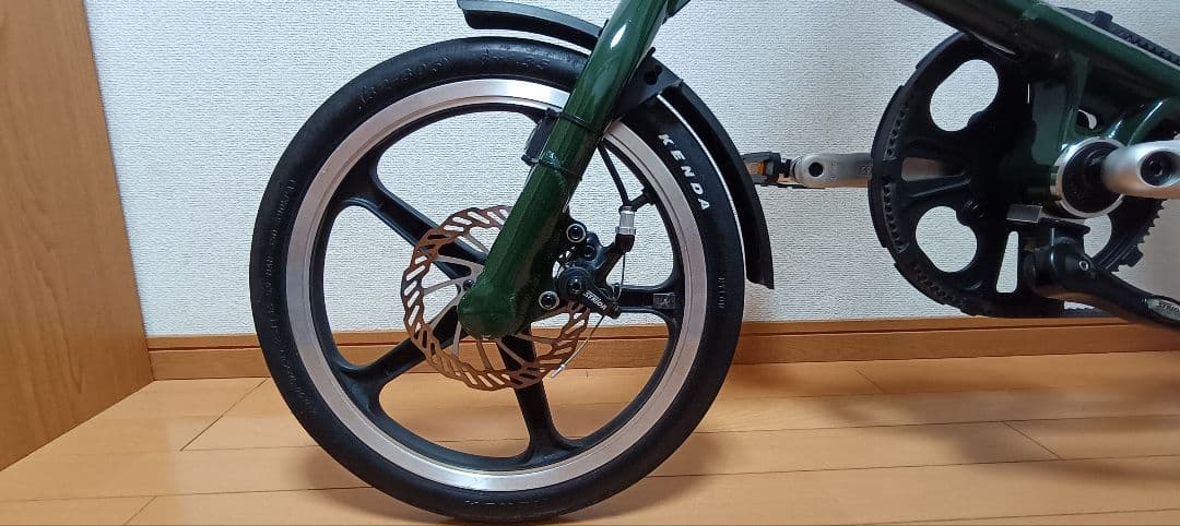 STRIDA LT グリーン 折り畳自転車 美品 ディスクブレーキ 純正タイヤ付
