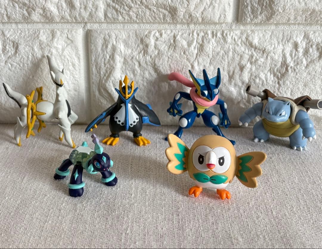 ポケモン　モンコレ　30体　まとめ売り　ピカチュウ　メルタン　メガサーナイト