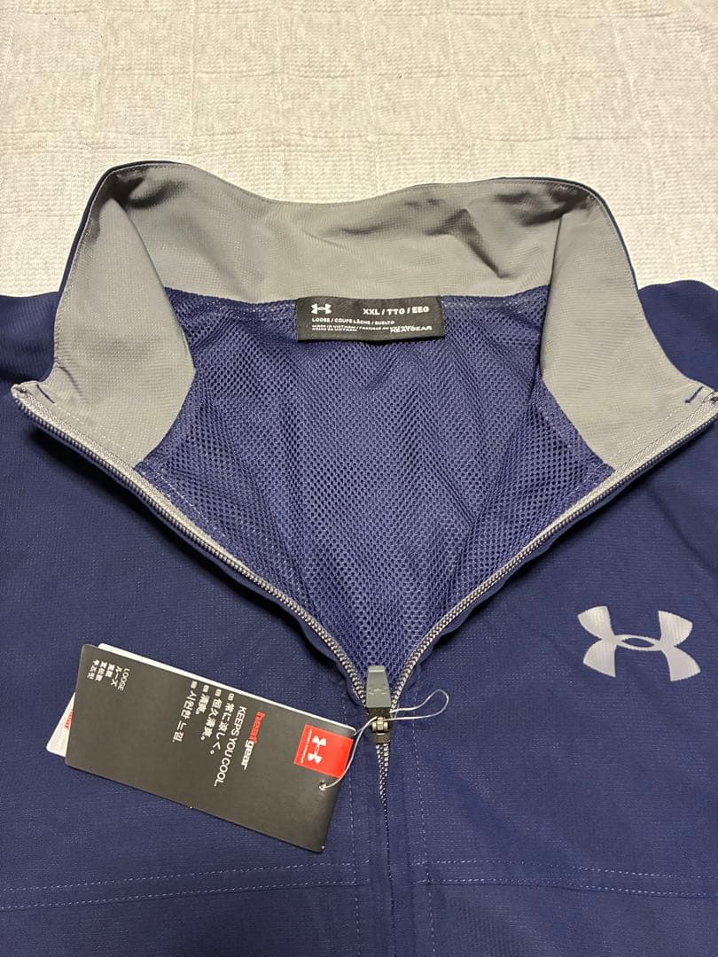 【新品未使用】Under Armour ウィンドブレーカー 上下XXL 紺　春秋