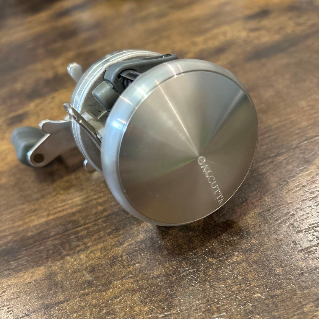 シマノ 92カルカッタ100 右