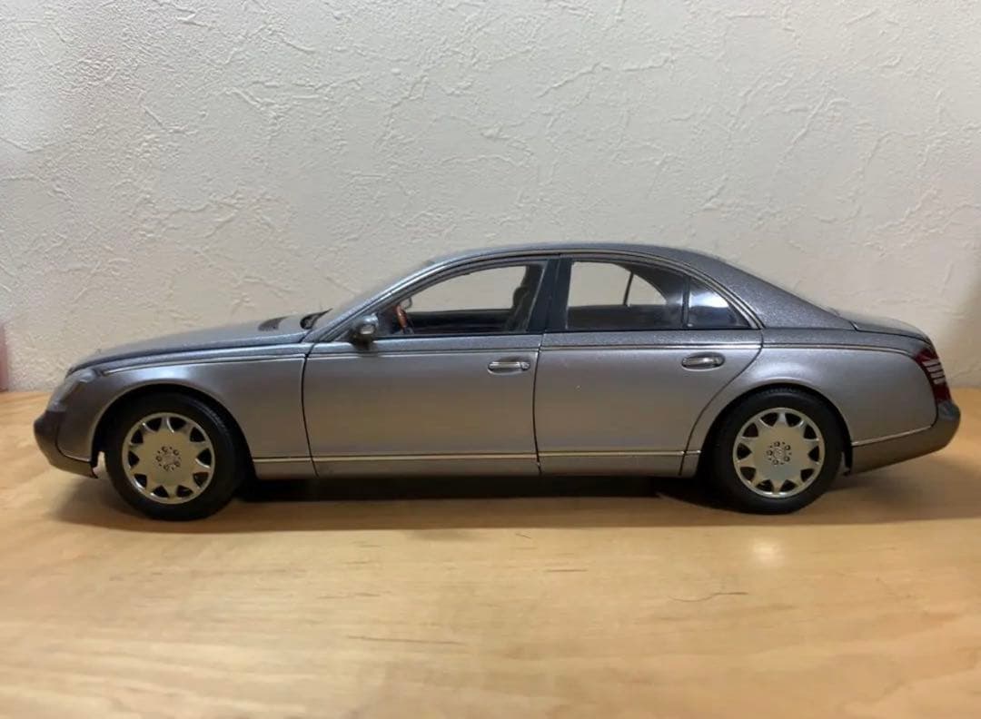 1/18 オートアート マイバッハ57 Auto-art